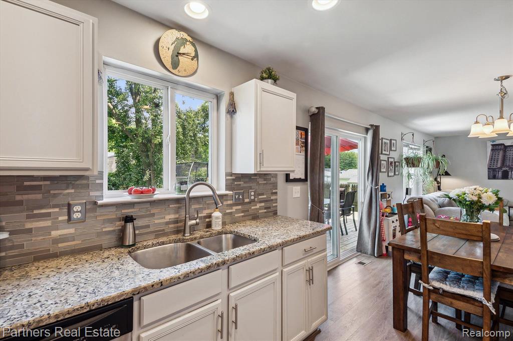 221 TAFT Street, Ypsilanti, MI 48197 — Photo 12