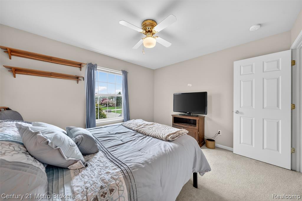5265 Genesee Oaks Court, Grand Blanc, MI 48439 — Photo 40