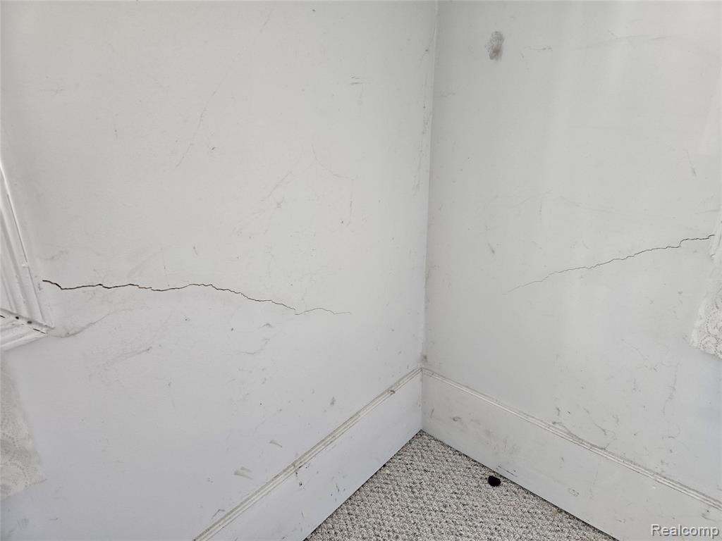 6302 Springdale Boulevard, Grand Blanc, MI 48439 — Photo 23