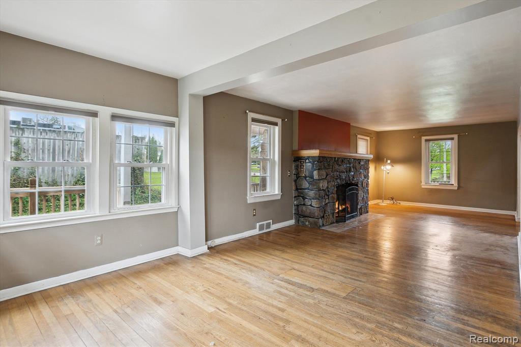 260 S DEXTER Street, Pinckney, MI 48169 — Photo 30