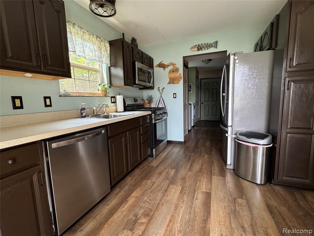 577 Norvell Beach Drive, Brooklyn, MI 49230 — Photo 8
