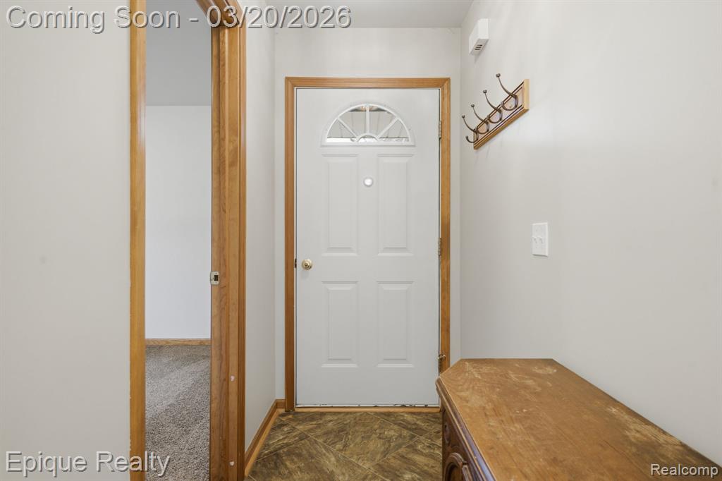 1331 SUNSET Boulevard, Flint, MI 48507 — Photo 6