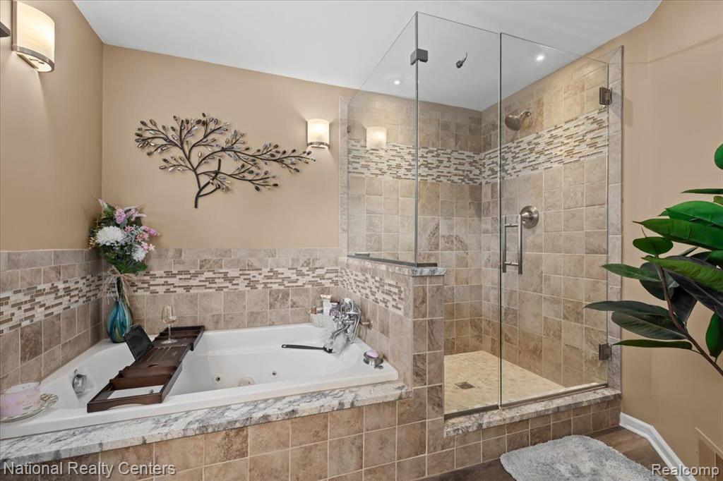 1018 FAIRWAY TRAILS Drive, Brighton, MI 48116 — Photo 23