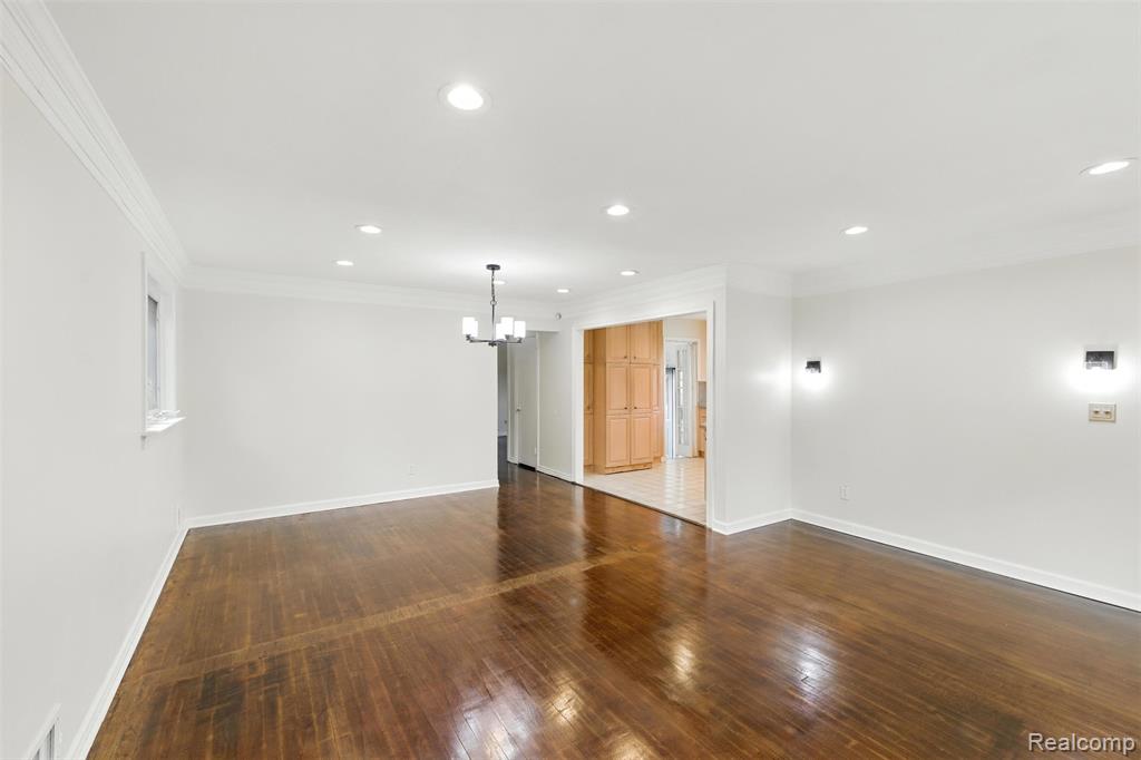 4108 Harding Street, Dearborn Heights, MI 48125 — Photo 9