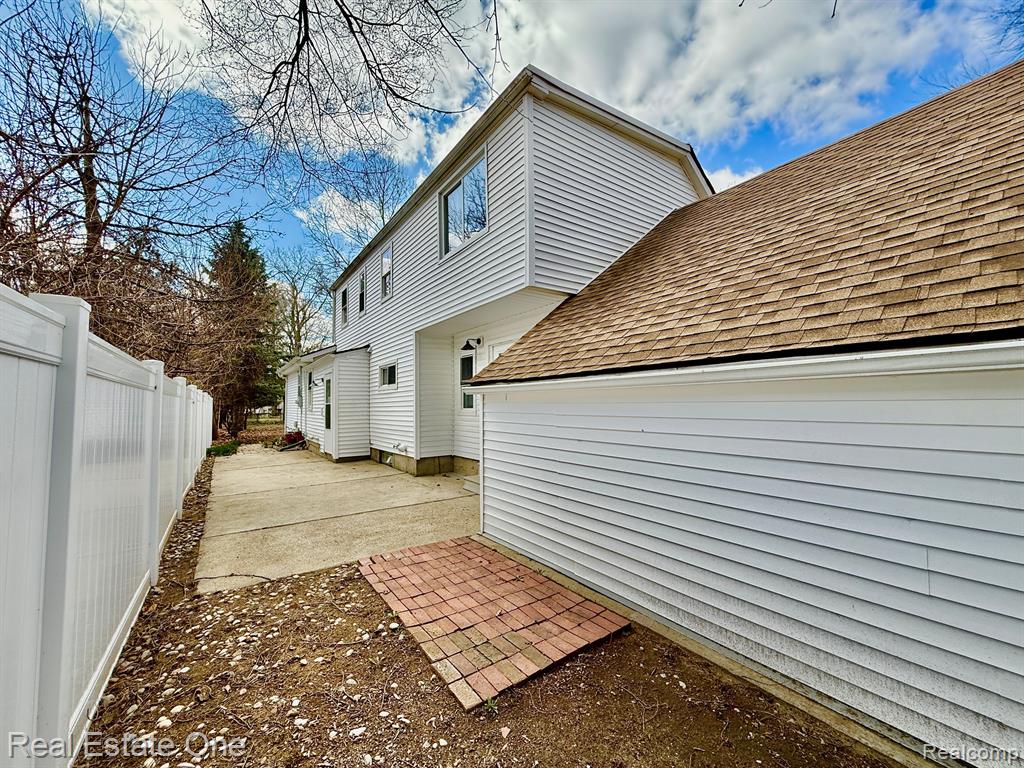 571 ANDRESEN Court, Hazel Park, MI 48030 — Photo 51