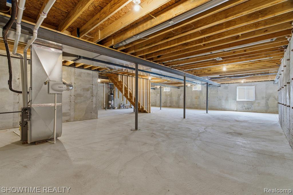 68125 Lake Angela Drive, Richmond, MI 48062 — Photo 48