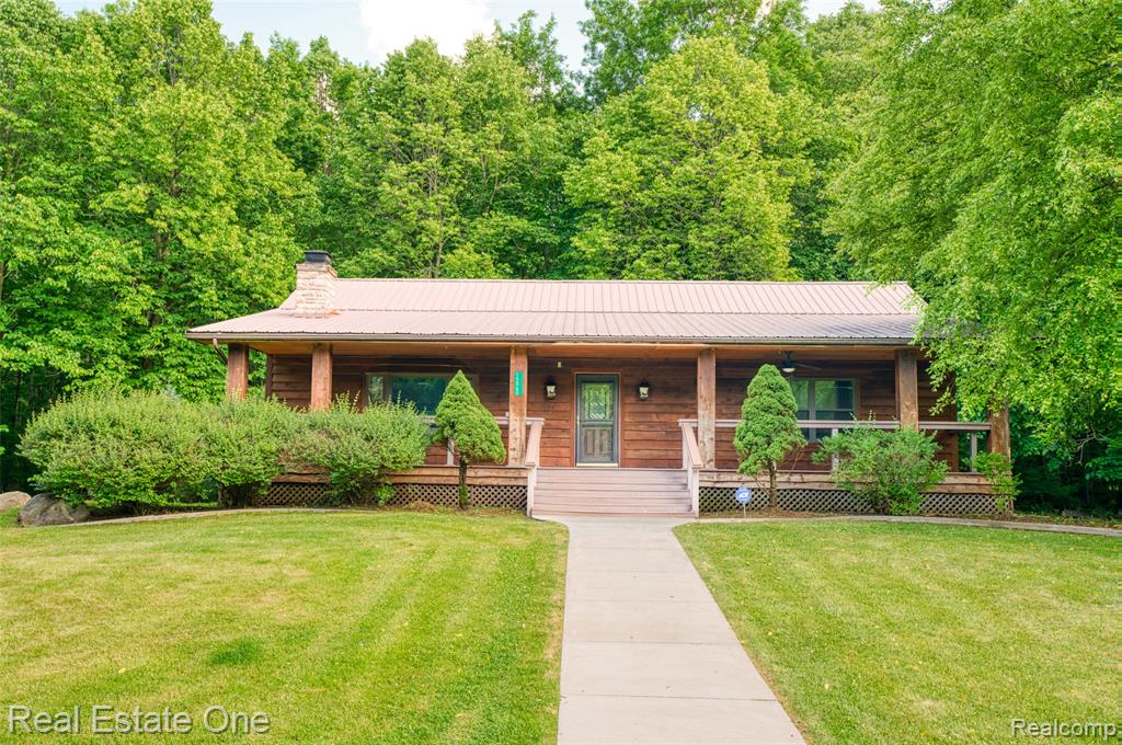 15060 Van Syckle Court, Gregory, MI 48137 — front exterior