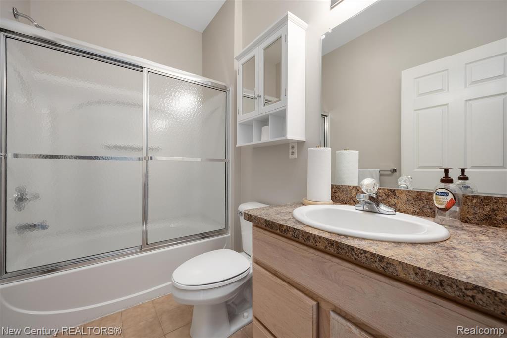 3561 Grove Lane, Auburn Hills, MI 48326 — Photo 15