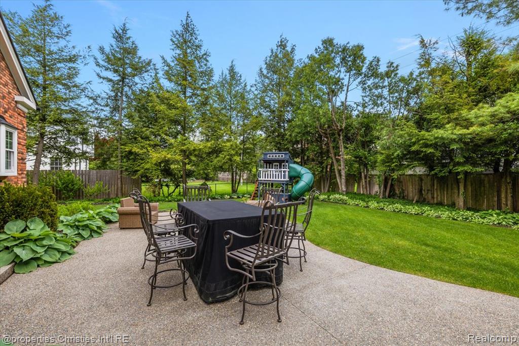 586 Fairfax Street, Birmingham, MI 48009 — Photo 67
