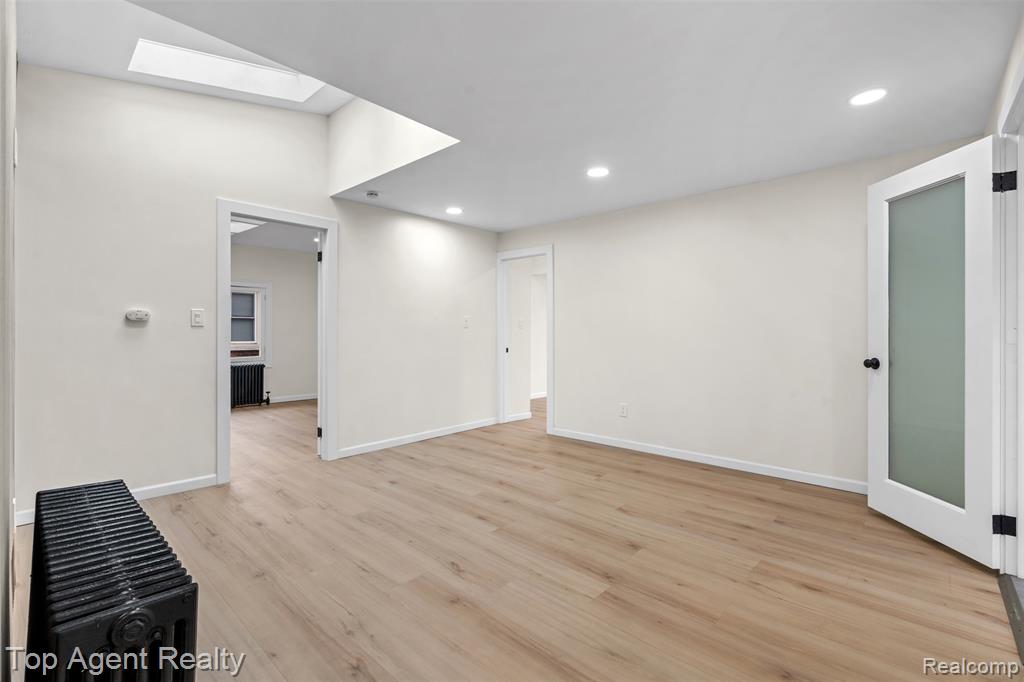 784 Barrington Road, Grosse Pointe Park, MI 48230 — Photo 31