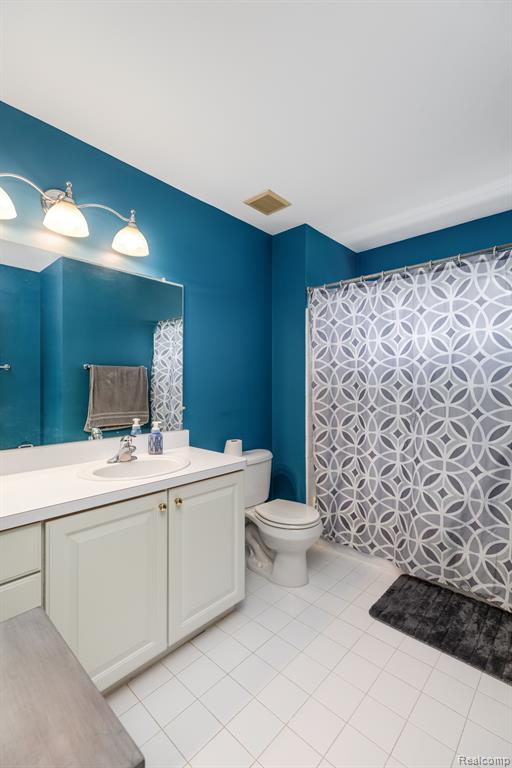 1018 SHETLAND Drive, South Lyon, MI 48178 — Photo 28