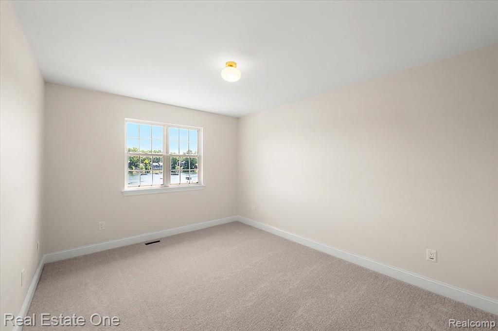 847 Fairview Street, Lake Orion, MI 48362 — Photo 10