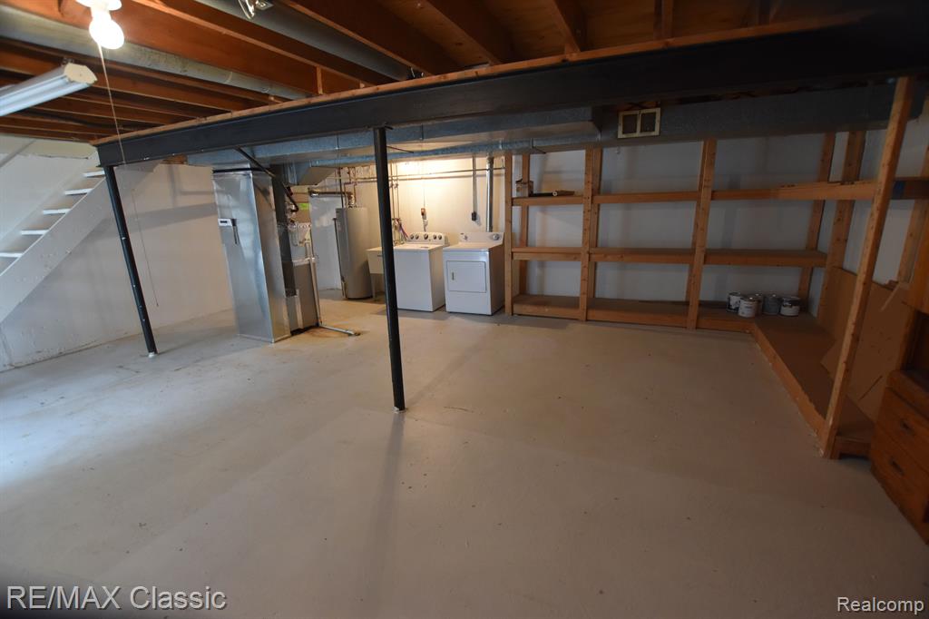 8553 WINCHESTER Drive, 6, Sterling Heights, MI 48313 — Photo 13
