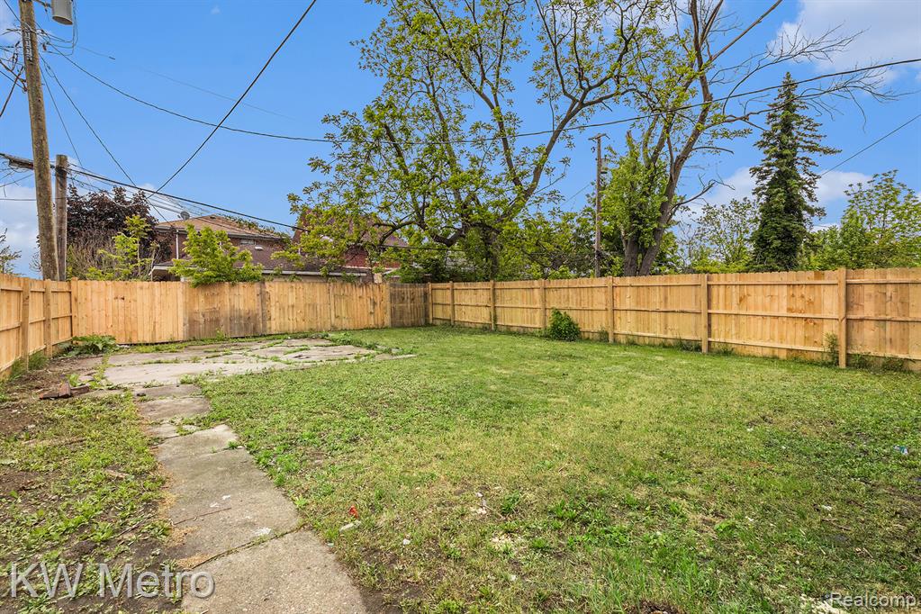 5025 Somerset Avenue, Detroit, MI 48224 — Photo 31