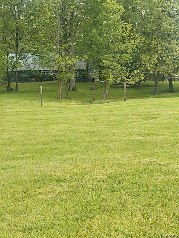 6268 Hazard Road, Fenton, MI 48430 — Photo 16