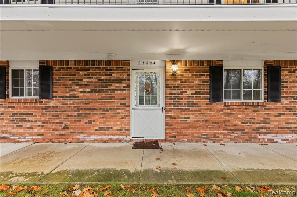 23404 MIDDLEBELT Road, Farmington Hills, MI 48336 — Photo 4