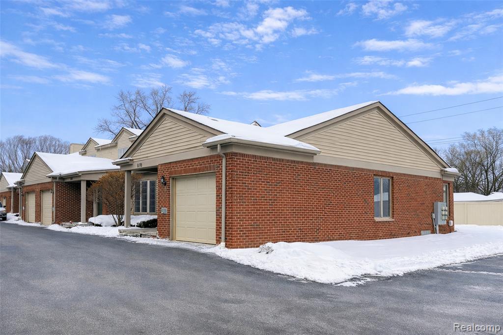 6170 N NEWBURGH Road, Westland, MI — Photo 2