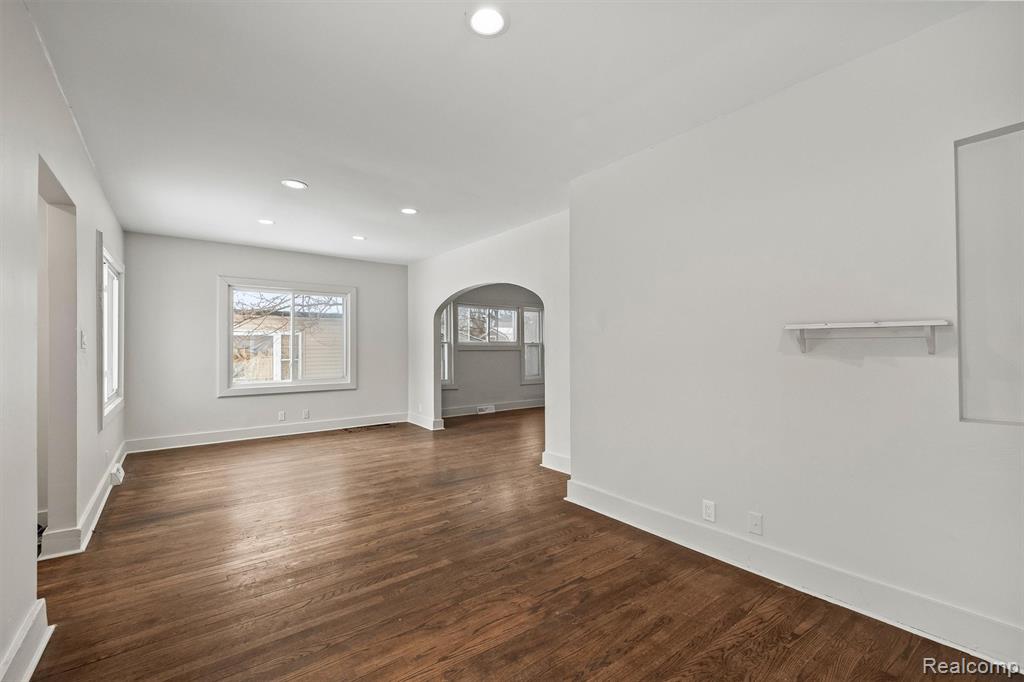 911 N Perry Street, Pontiac, MI 48340 — Photo 5
