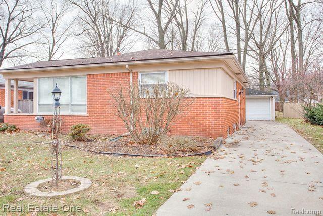 627 BUTTERNUT Avenue, Royal Oak, MI 48073 — Photo 3