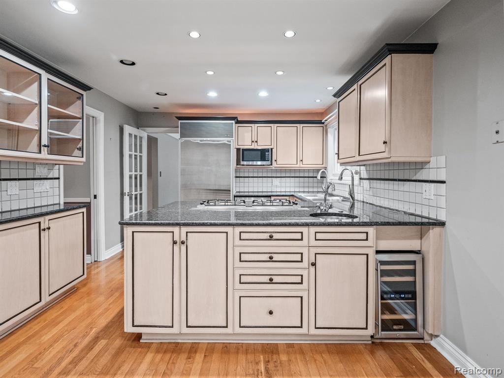5707 WOODWIND Drive, Bloomfield Hills, MI 48301 — Photo 14