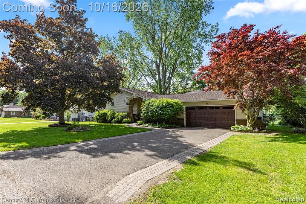 1557 Knob Hill Drive, Commerce Twp, MI 48382