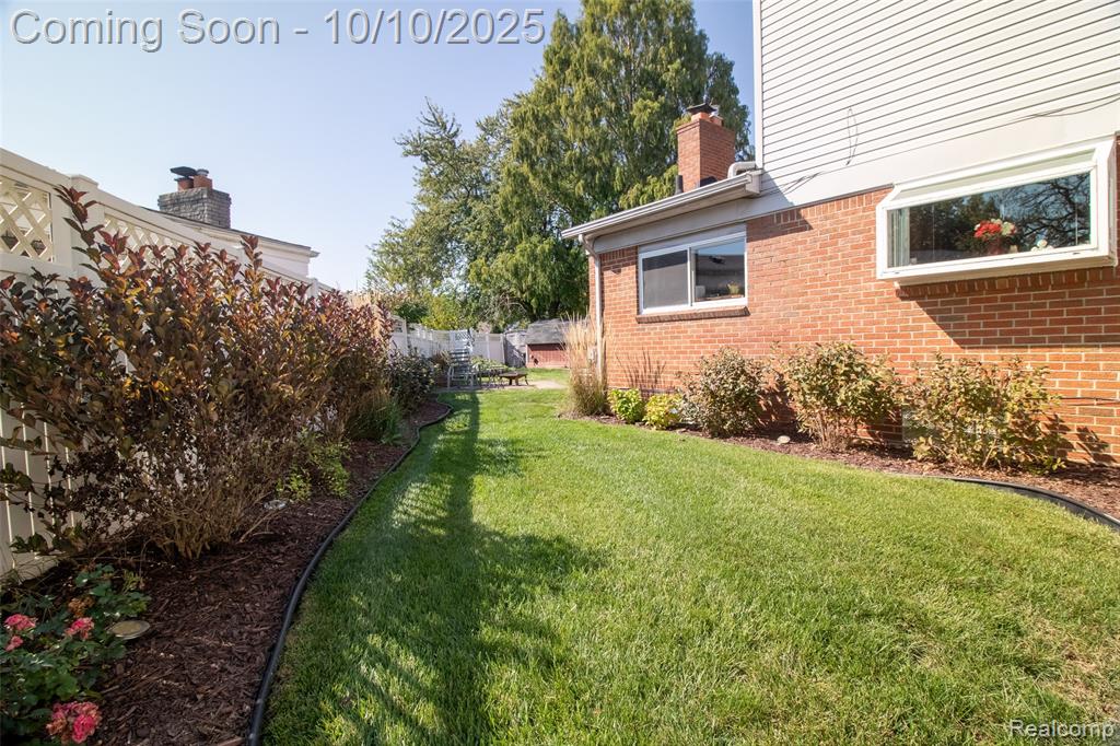 22321 N Fairway Drive, Woodhaven, MI 48183 — Photo 54