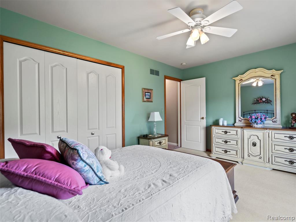 47215 Robins Nest Drive, Utica, MI 48315 — Photo 44