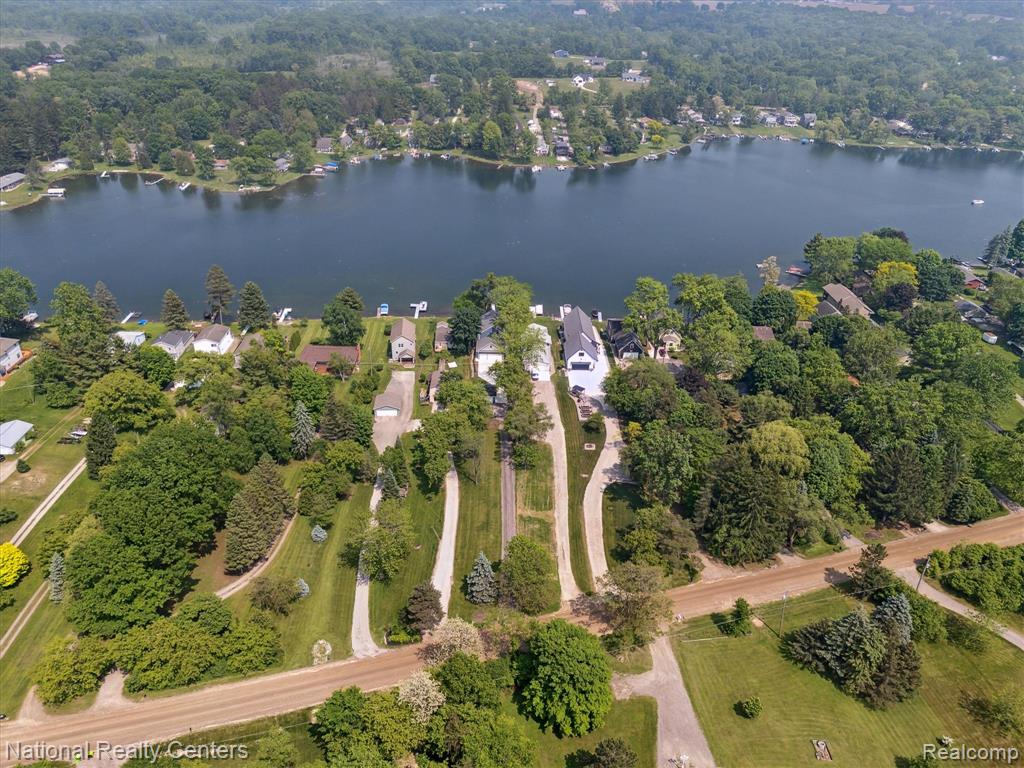 6130 Bullard Road, Fenton, MI 48430 — Photo 49
