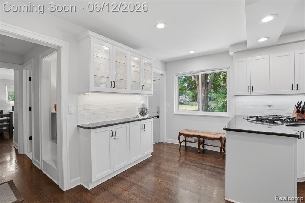 6998 Meadowlake Road, Bloomfield Hills, MI 48301 — Photo 12