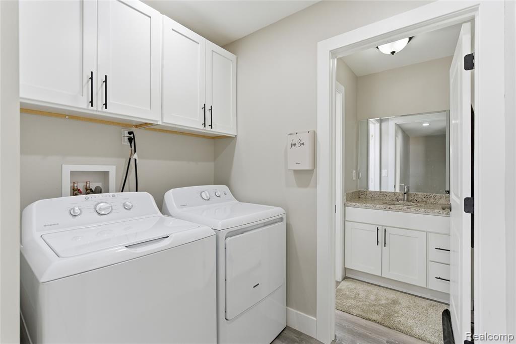 507 E Muir Avenue, Hazel Park, MI 48030 — Photo 23