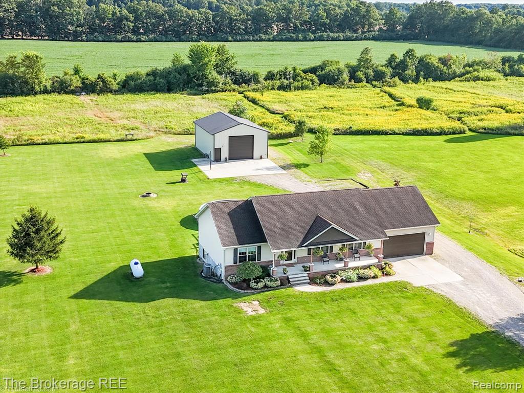 10795 Fisher Road, Yale, MI 48097 — Photo 2