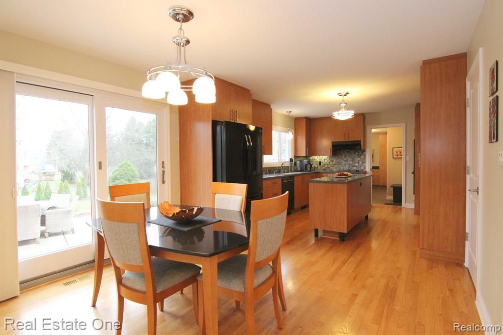 6749 ALDERLEY Way, West Bloomfield, MI — Photo 12
