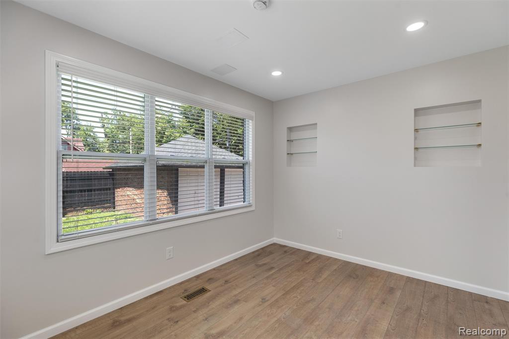 16579 Ohio Street, Detroit, MI 48221 — Photo 12