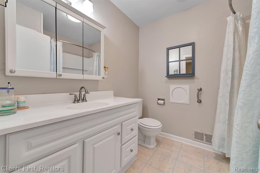 4630 DENTON Road, Canton, MI 48188 — Photo 27
