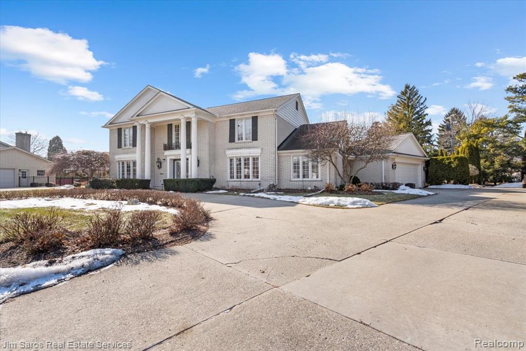 75 S Duval Road, Grosse Pointe Shores, MI 48236 — Photo 2