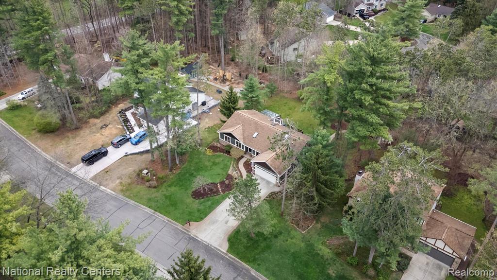 4049 PINESTEAD Drive, Commerce Twp, MI 48390 — Photo 69