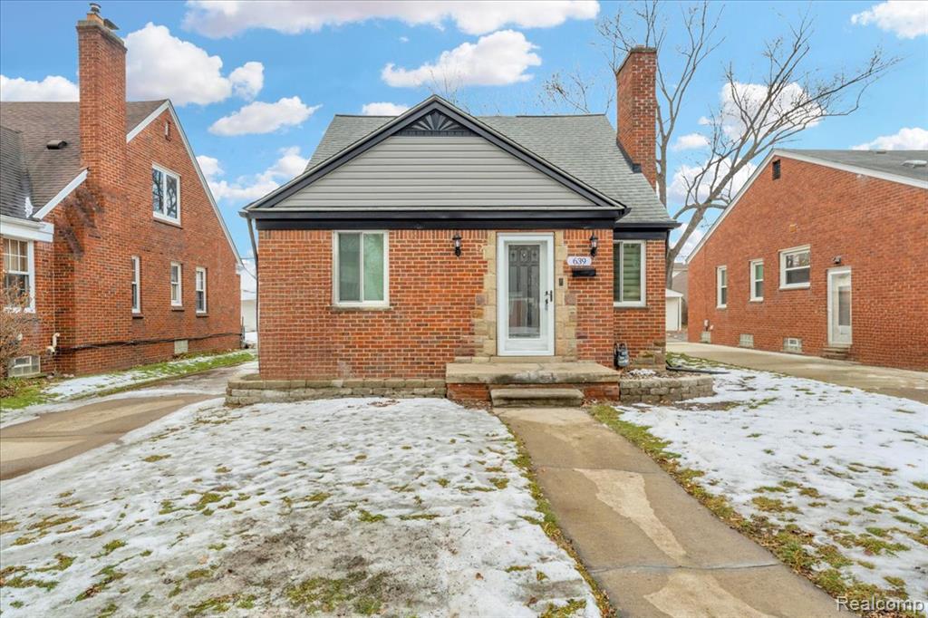 639 N Vernon Street, Dearborn, MI 48128 — Photo 2