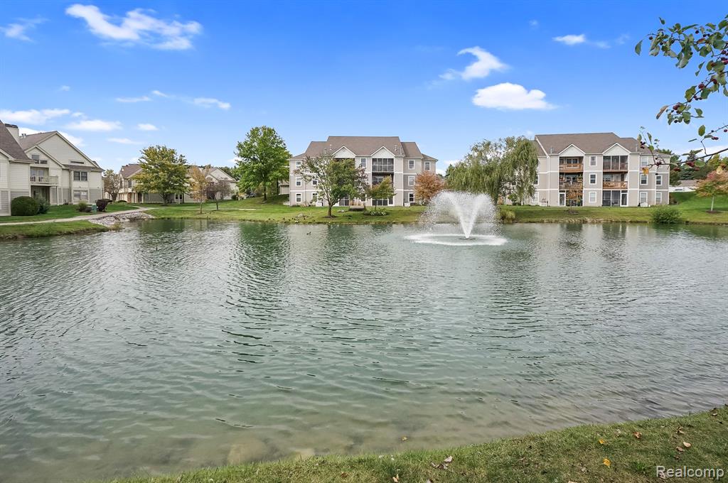 1523 Weatherstone Drive, Ann Arbor, MI 48108 — Photo 18