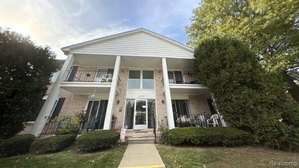 14201 Ivanhoe Drive, 192, Sterling Heights, MI 48312