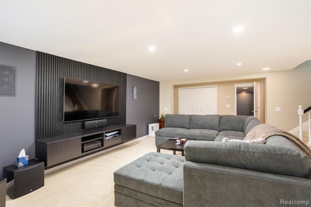 5130 OAKBROOKE Drive, West Bloomfield, MI 48323 — Photo 31