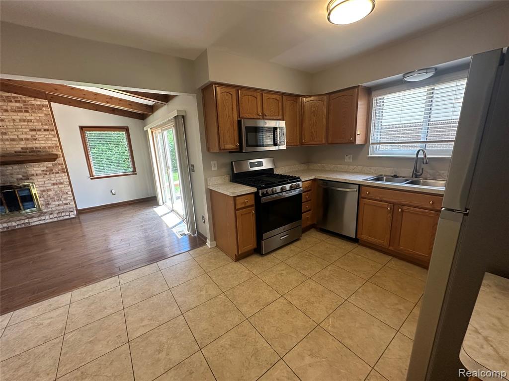 7534 Charrington Drive, Canton, MI 48187 — Photo 9