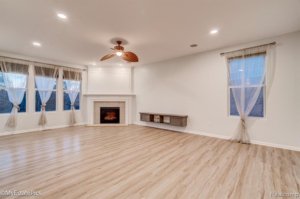 45101 BARTLETT Drive, Novi, MI — Photo 26