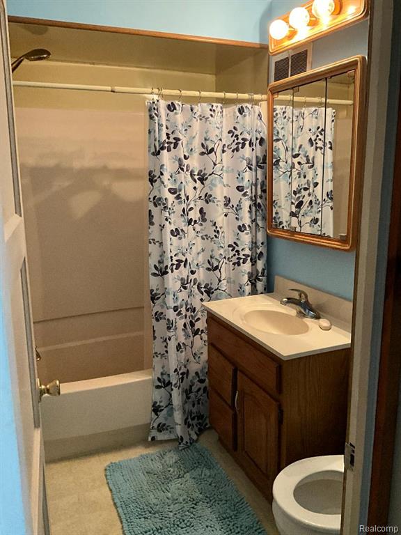 515 N Silver Street, Bad Axe, MI 48413 — Photo 8
