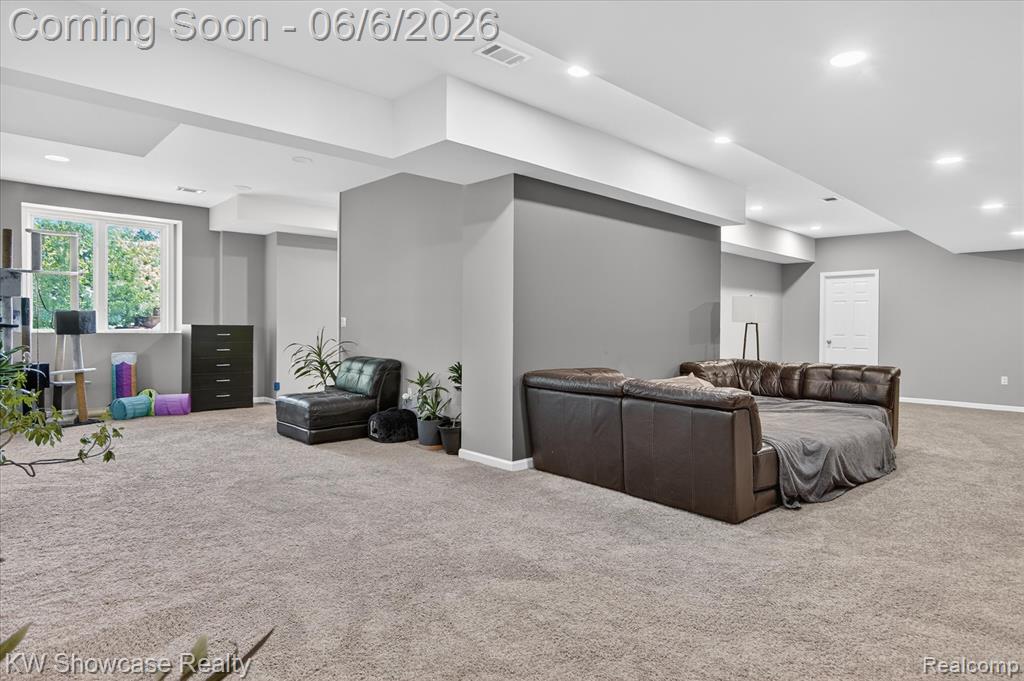 6220 Whispering Meadows Drive, White Lake, MI 48383 — Photo 41