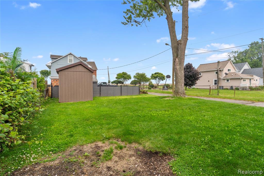 4354 S 5th Street, Luna Pier, MI 48157 — Photo 24