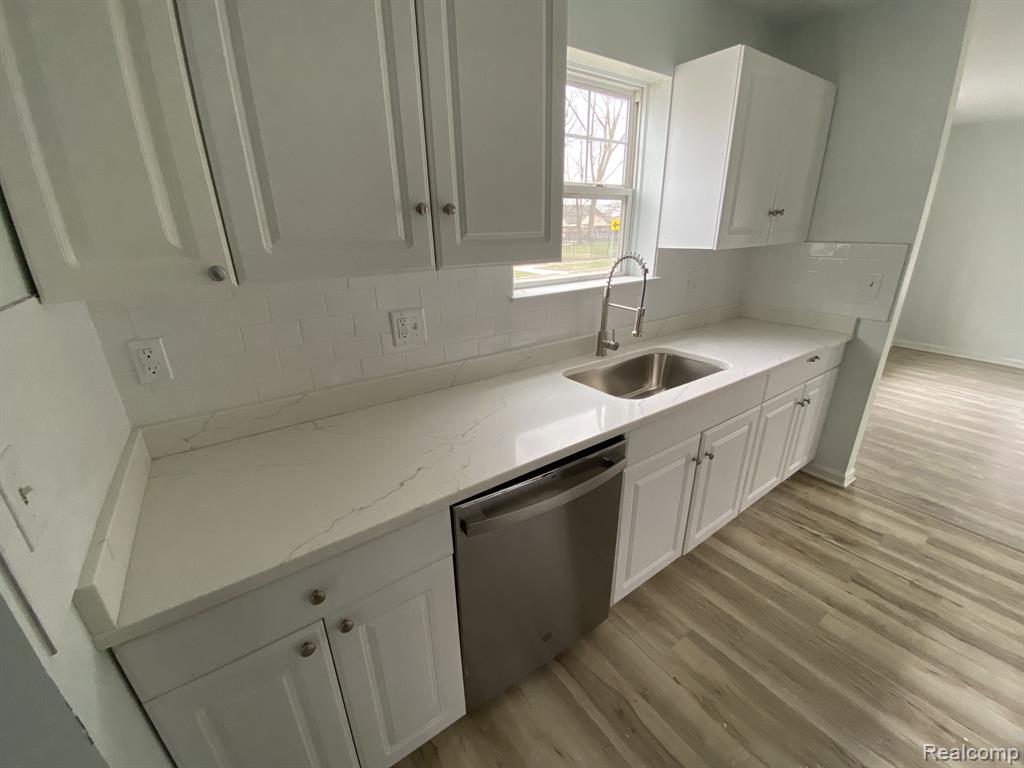 21032 WOODSIDE Avenue, Ferndale, MI 48220 — Photo 10