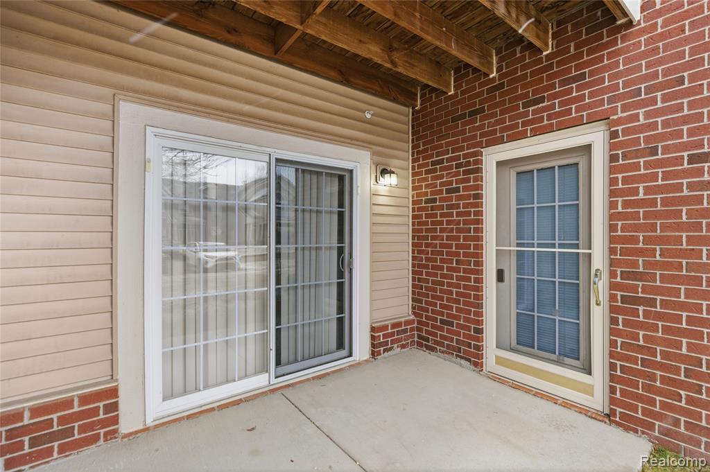 26985 Carrington Place, Harrison Township, MI — Photo 17