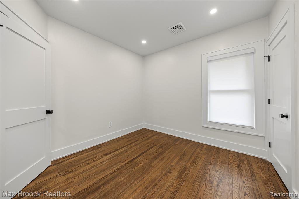 967 Ann Street, Birmingham, MI 48009 — Photo 36