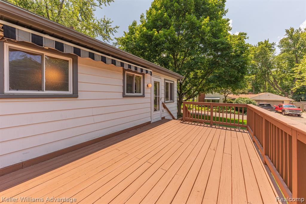 4460 Welland Drive, West Bloomfield, MI 48323 — Photo 29