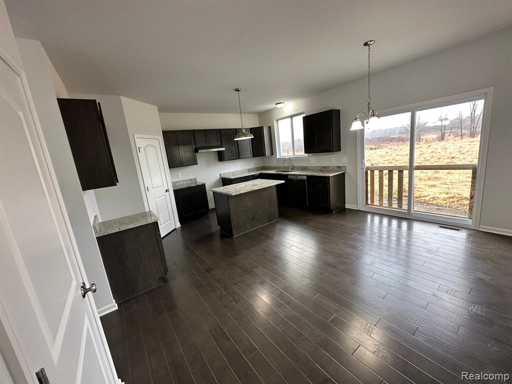 55810 WORLINGTON Lane, South Lyon, MI 48178 — Photo 8